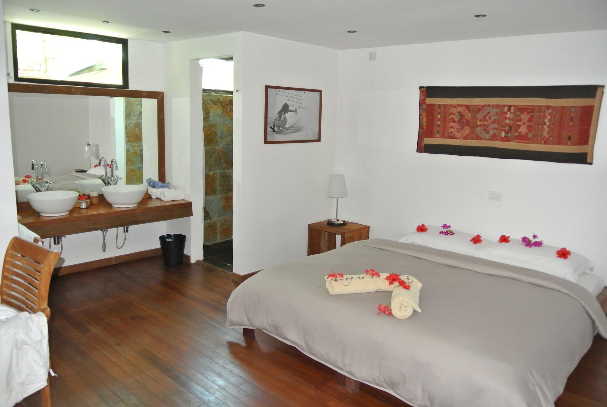 Gangehi Island Resort & Spa Екстериор снимка