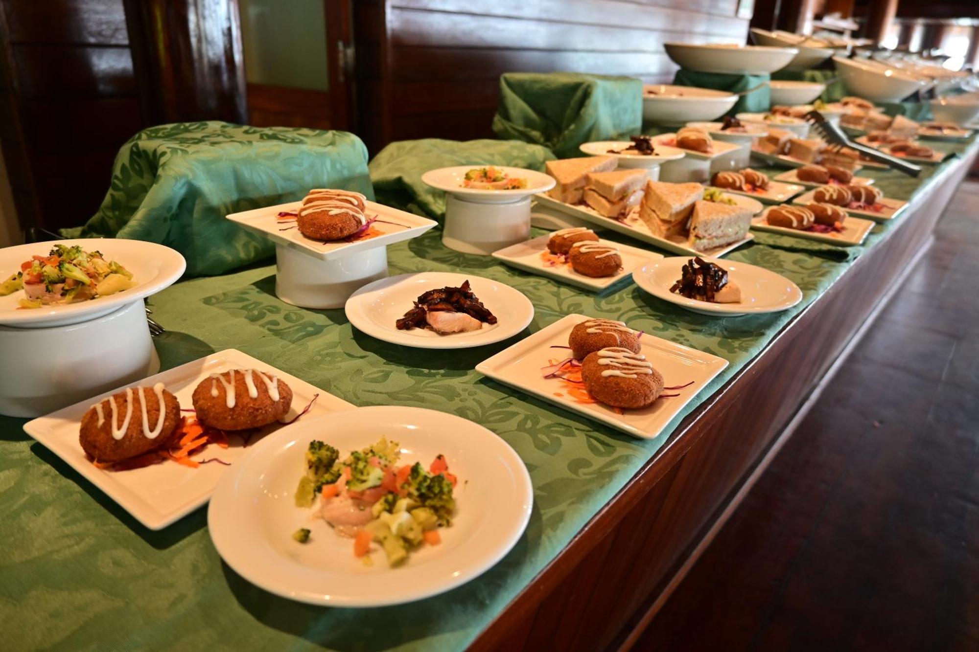 Gangehi Island Resort & Spa Екстериор снимка